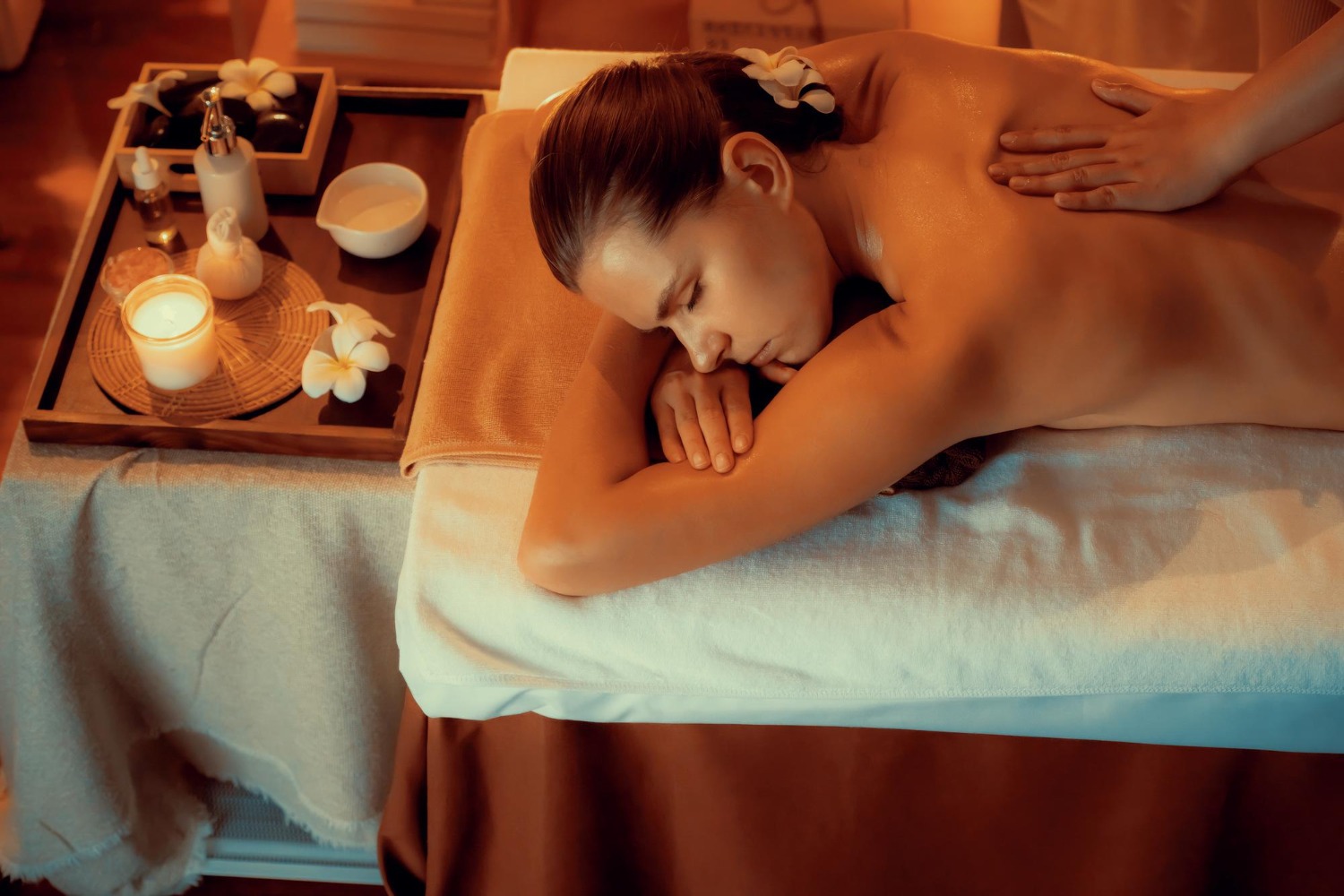 Essential oils for aromatherapy massage at Secret SPA