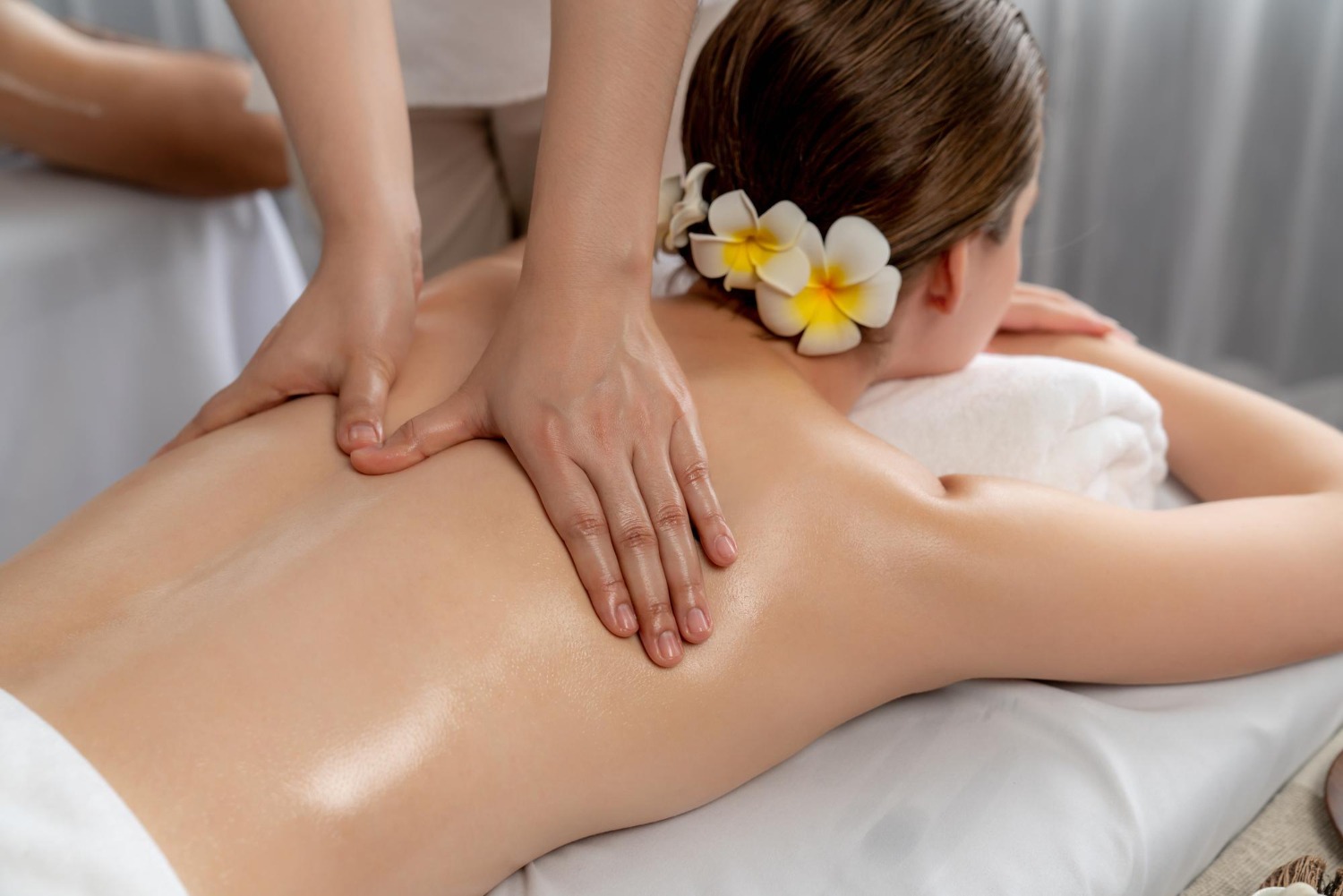 Масаж на гръб в Secret SPA
